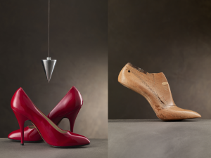 Left: red patent-leather pump based on the shoe created by Salvatore Ferragamo in the Fifties for Marilyn Monroe. Right: the last created by Salvatore Ferragamo for Marilyn Monroe’s foot. The marks are evidence of the many different shoes designed for the Hollywood star. © Arrigo Coppitz  