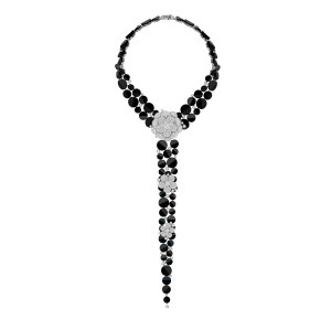 Pic 3 Chanel_Necklace_Tuxedo