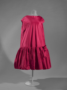 Vestido de cocktail Baby Doll de Balenciaga, 1958-59 © Eric Emo / Galliera / Roger-Viollet