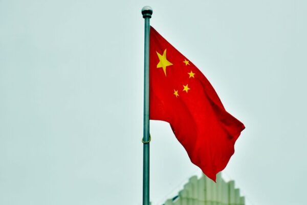 China reduz emissões de CO2 no primeiro semestre, mas falha em metas-chave