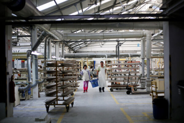 Mais de metade dos jovens disponível para ganhar menos em troca de um trabalho melhor