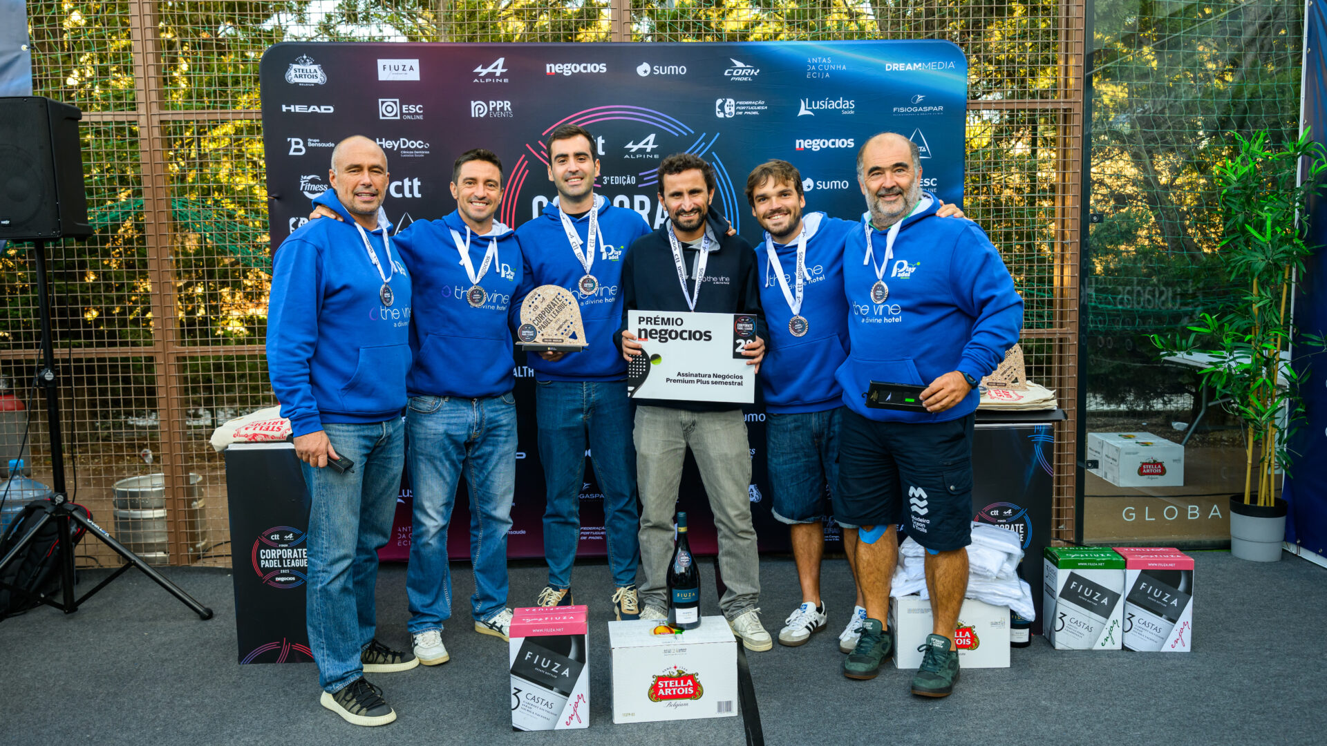 Prata e bronze para o Algarve e ilhas