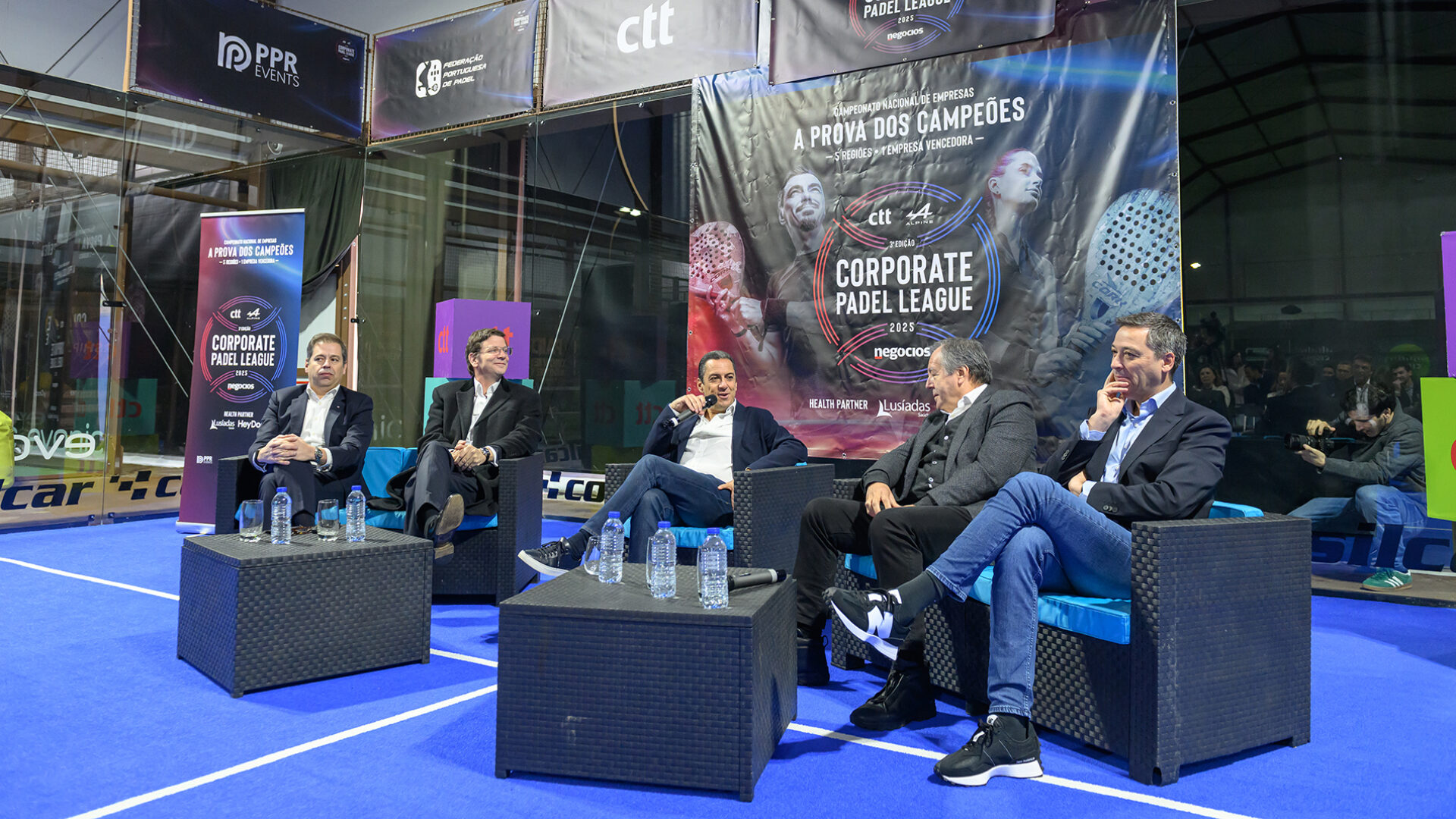 Quem leva a taça de Empresa Campeã Nacional de Padel?