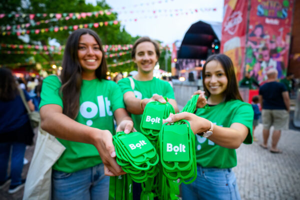 Para quê conduzir quando podes ter Bolt??