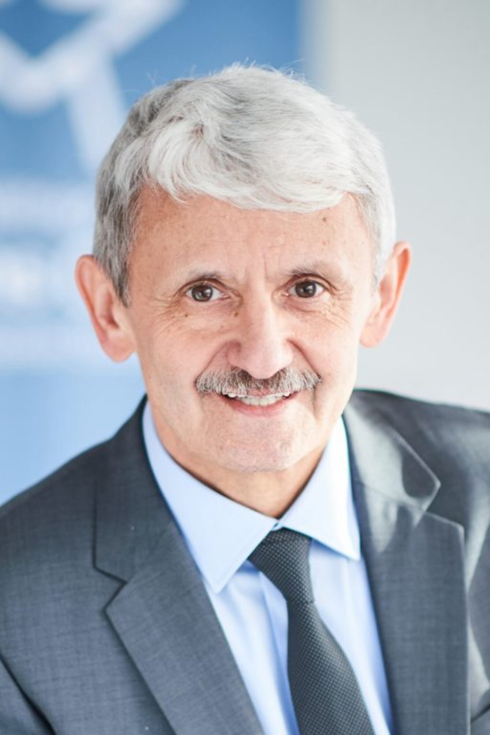 Mikuláš Dzurinda