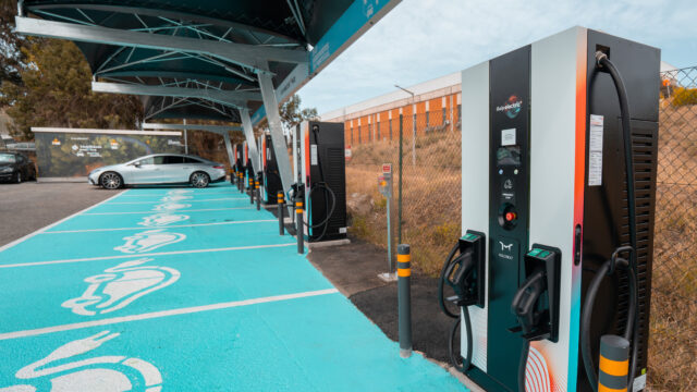 Lisbon Airport has the largest ultra-fast charging hub in Portugal