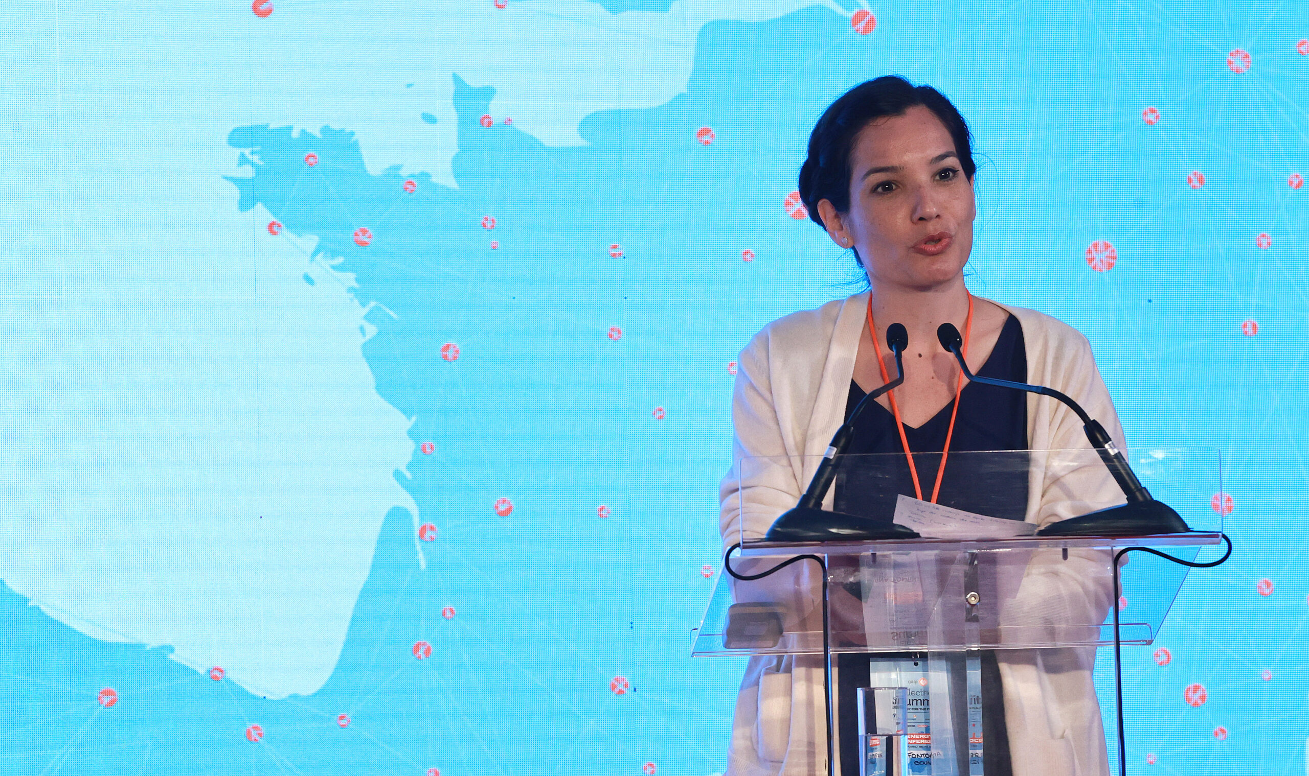 Investimento em renováveis ascende a 60 mil milhões