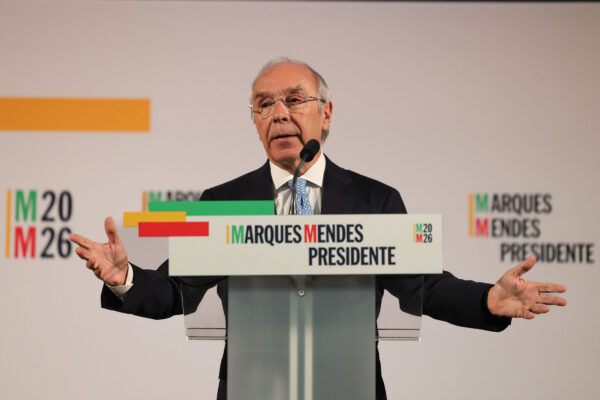MarquesMendes critica “silêncio insuportável” sobre Gaza e pede condenação de ataques israelitas