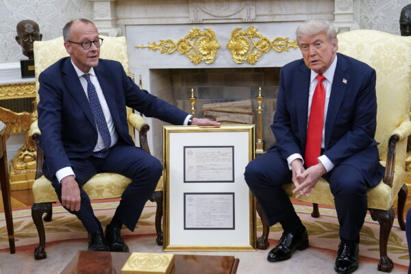 Pequim e Washington aproximam-se. Trump vai visitar China