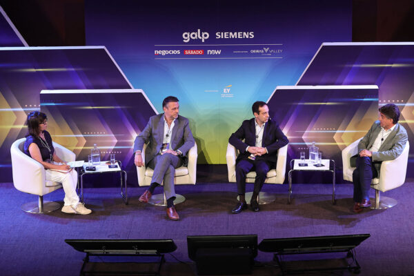 Geopolítica aumenta urgência da transição energética
