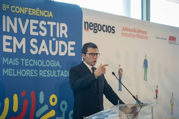 É necessário uma estratégia de Inteligência Artificial para a saúde