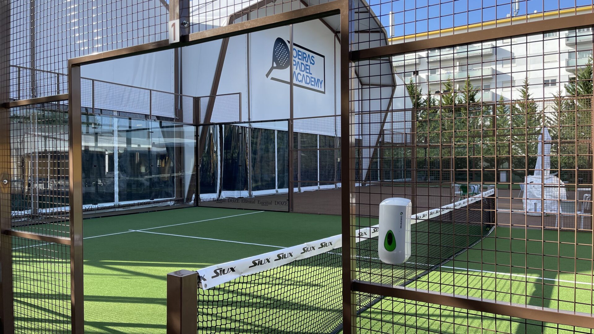 40 equipas disputam o campeonato nacional de padel entre empresas em Lisboa
