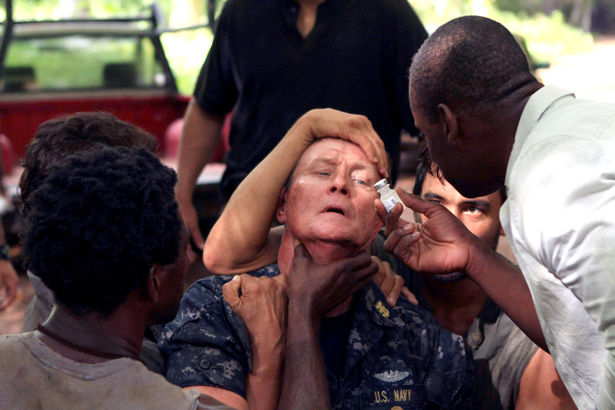 LAST RESORT: Season one- Episode 106, 