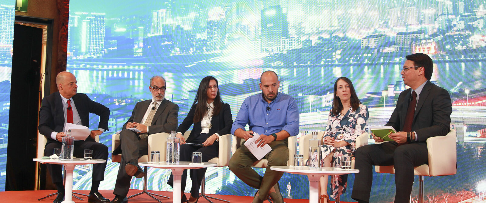 Financing and governance as tools  to guarantee energy transition