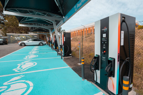 Lisbon Airport has the largest ultra-fast charging hub in Portugal