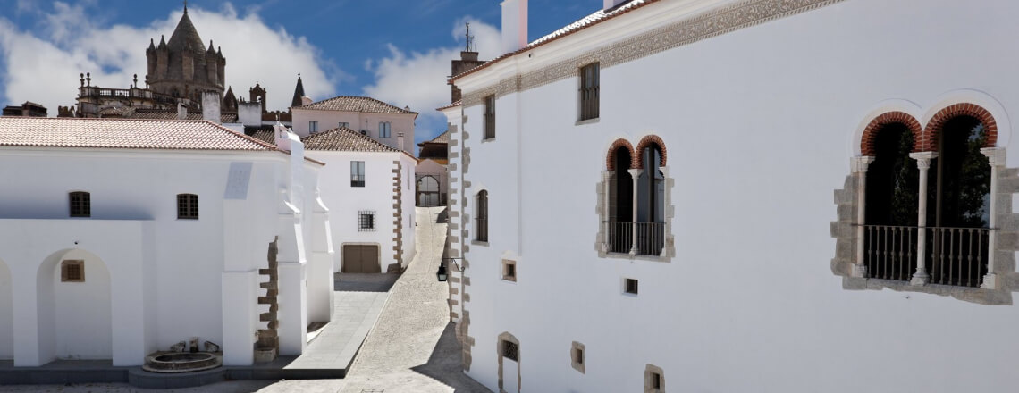 Em Évora, conheça o Paço de São Miguel