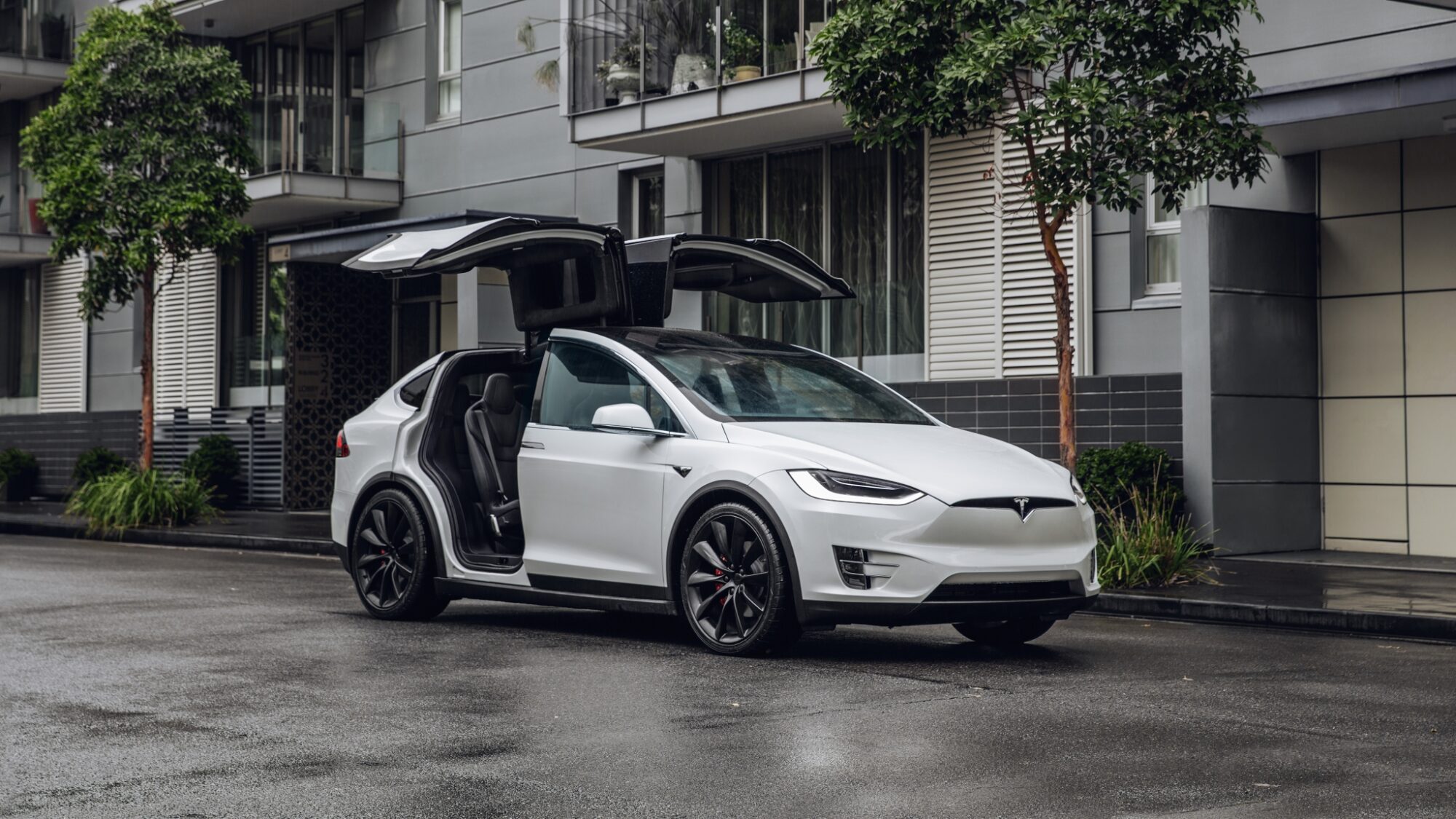 Tesla, de Lisboa ao Porto sem emissões | Unibanco