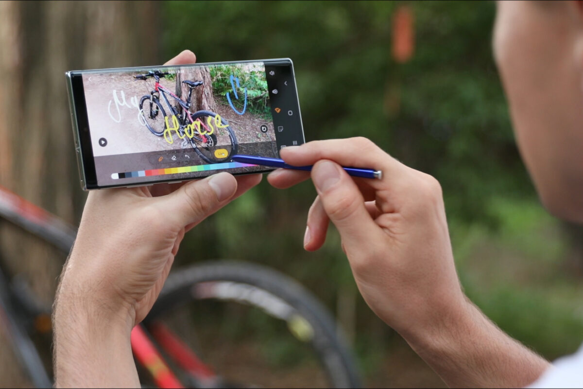 É tempo de fazer um <em>upgrade</em> ao seu <em>smartphone</em> | Unibanco