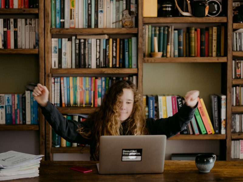 Manter as rotinas da escola em casa | #fiqueemcasa