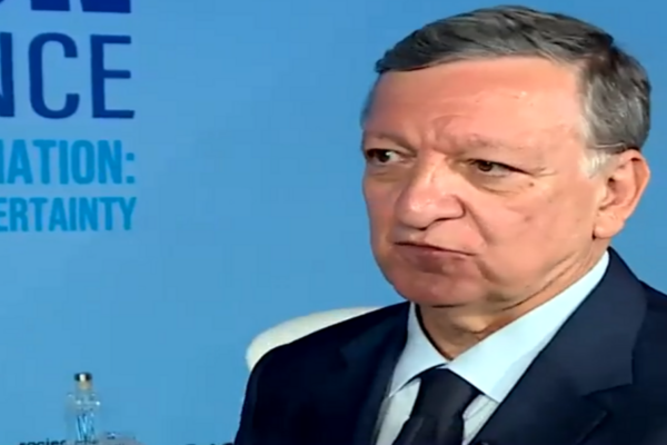 Durão Barroso defende firmeza da Europa no apoio à Ucrânia