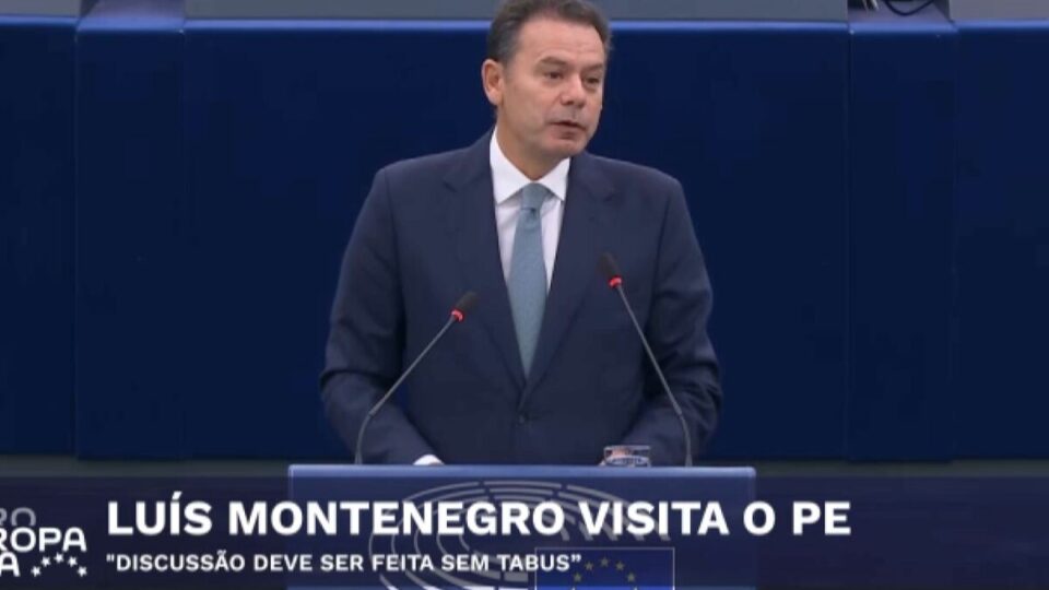 Montenegro garante que Portugal não está a “pedinchar” no orçamento comunitário e não aceita cortes nos fundos de coesão