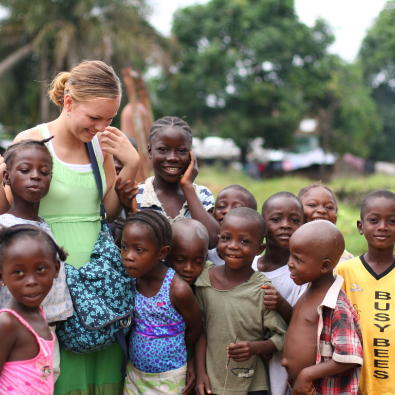 Voluntariado no estrangeiro: viajar marcando a diferença