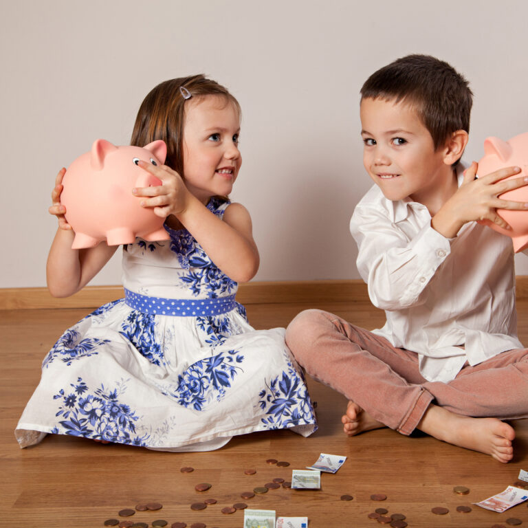 Como ensinar o seu filho a gerir o seu dinheiro
