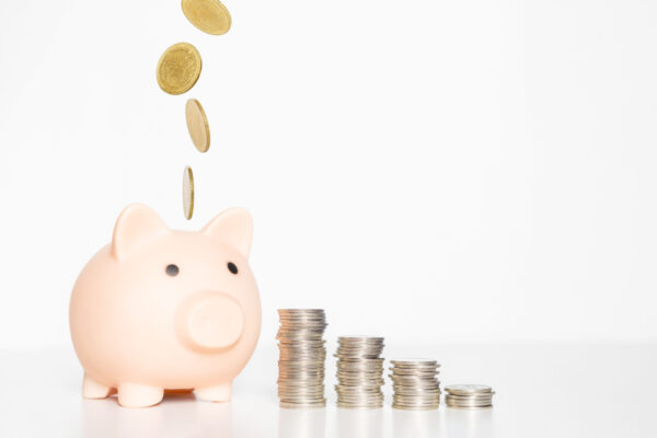Como poupar dinheiro: dez dicas práticas para poupar de forma simples