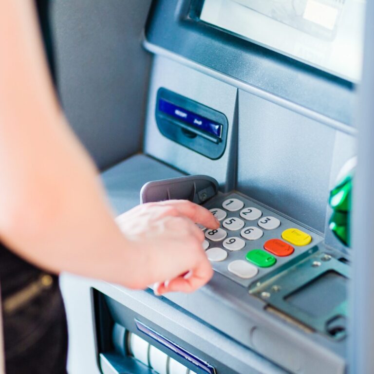 Multibanco e ATM, conhece as diferenças?