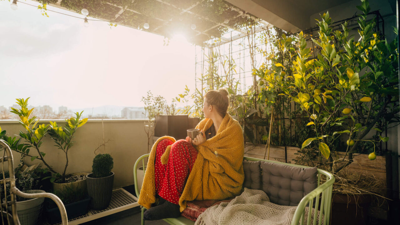 Ideias simples para viver melhor a sua varanda neste verão