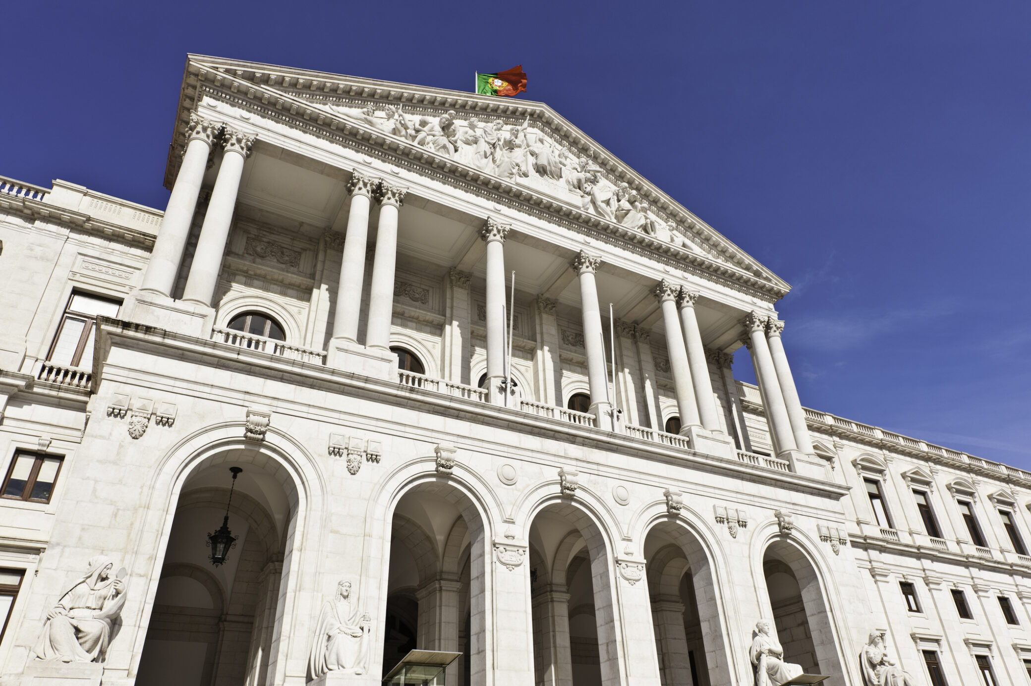 Fachada da Assembleia da República Portuguesa